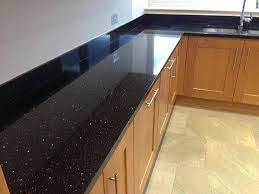 Đá kim sa làm mặt bếp